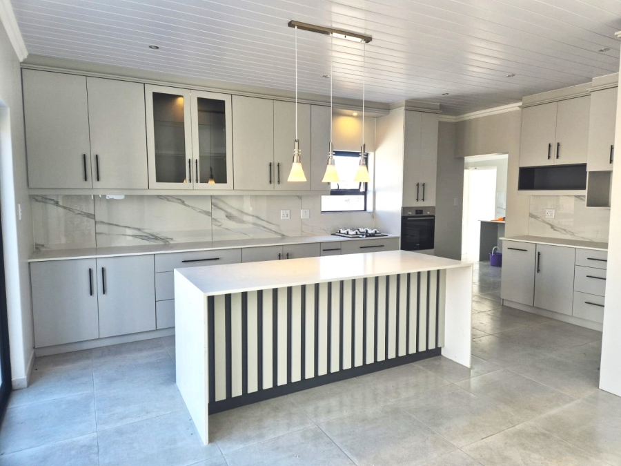 3 Bedroom Property for Sale in Vredenburg Western Cape